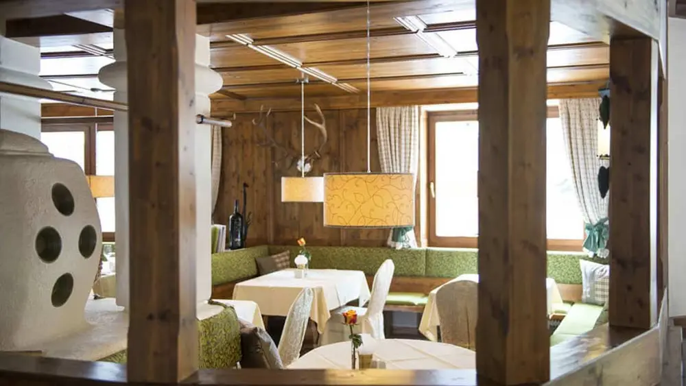 Blick in die Gaststube des Restaurants Dachstein in Filzmoos