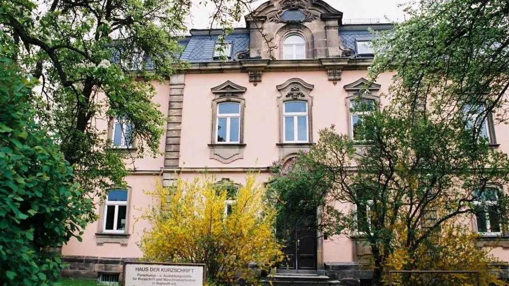 Blick auf das Haus der Kurzschrift in Bayreuth
