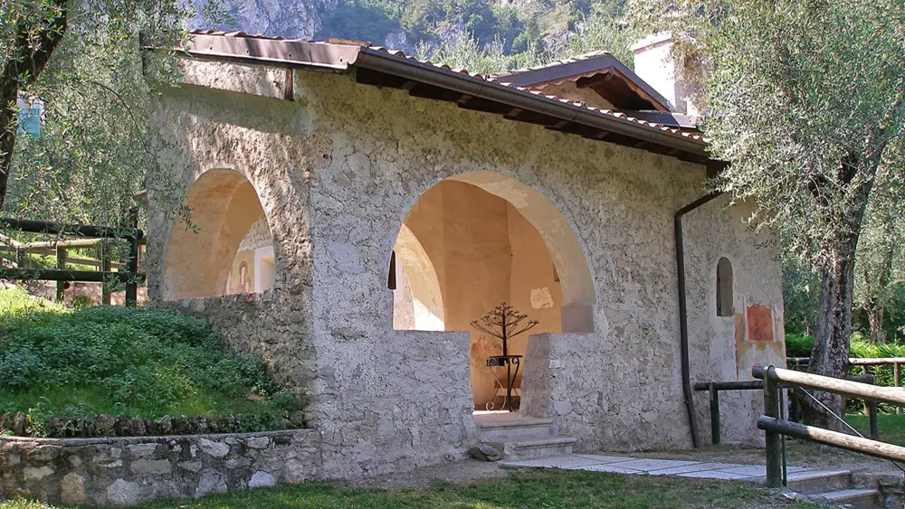 Kapelle San Pietro in Oliveto bei Limone sul Garda