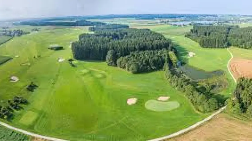 Der Golfplatz am Obinger See