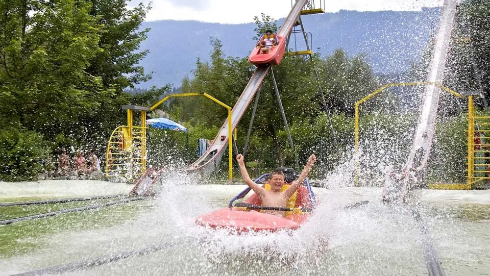 Kind auf einem Nautic Jet im 1. Kärntner Erlebnispark