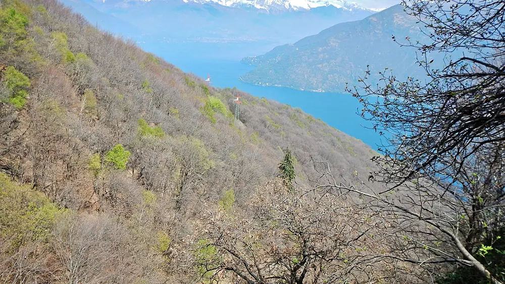 Blick vom Monte Carza auf den Lago Maggiore