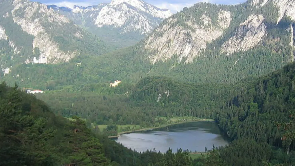 Der Schwansee in Schwangau aus der Vogelperspektive