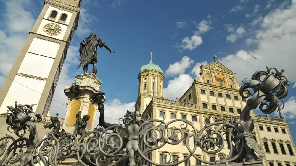 Rathaus mit Perlachturm und Augustusbrunnen