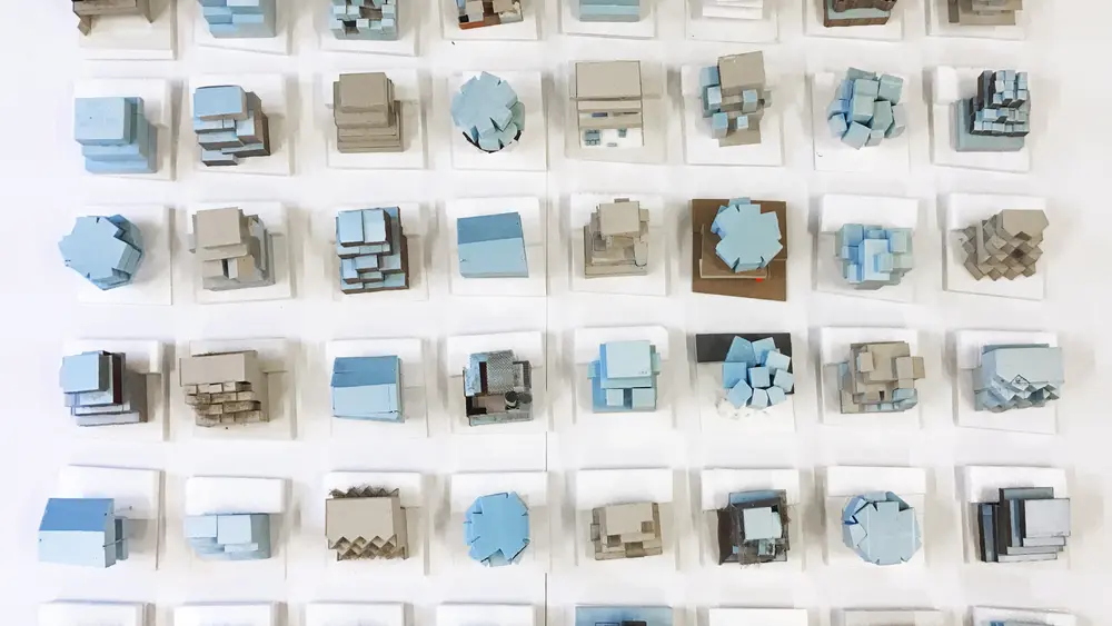 Objekt in der Ausstellung "Archaelogoy of the Future" im S AM