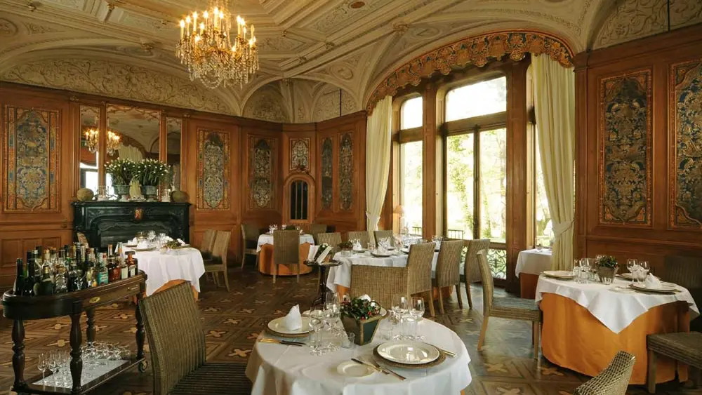 Rougemontsaal im Restaurant Arts im Schloss Schadau in Thun