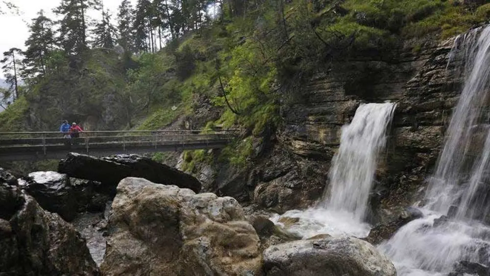 Blick auf die Kuhflucht-Wasserfälle in Farchant