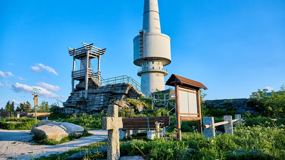 Backöfele mit Schneebergturm