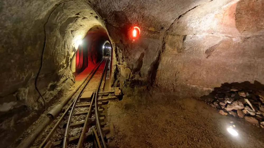 Stollen im Besucherbergwerk Tiefer Stollen