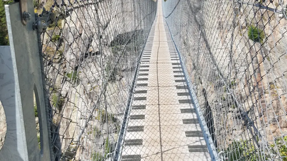 Aspi-Titter-Hängebrücke bei Bellwald