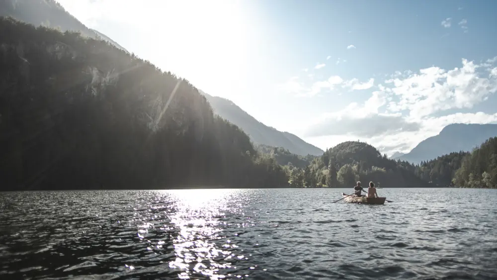 Ruderer auf dem Piburger See