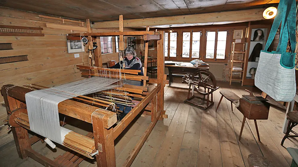 Frauenfleiss im Talmuseum Lauterbrunnen