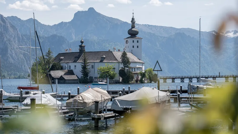 Blick auf das Schloss Ort