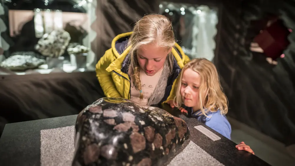 Familie im Granatium