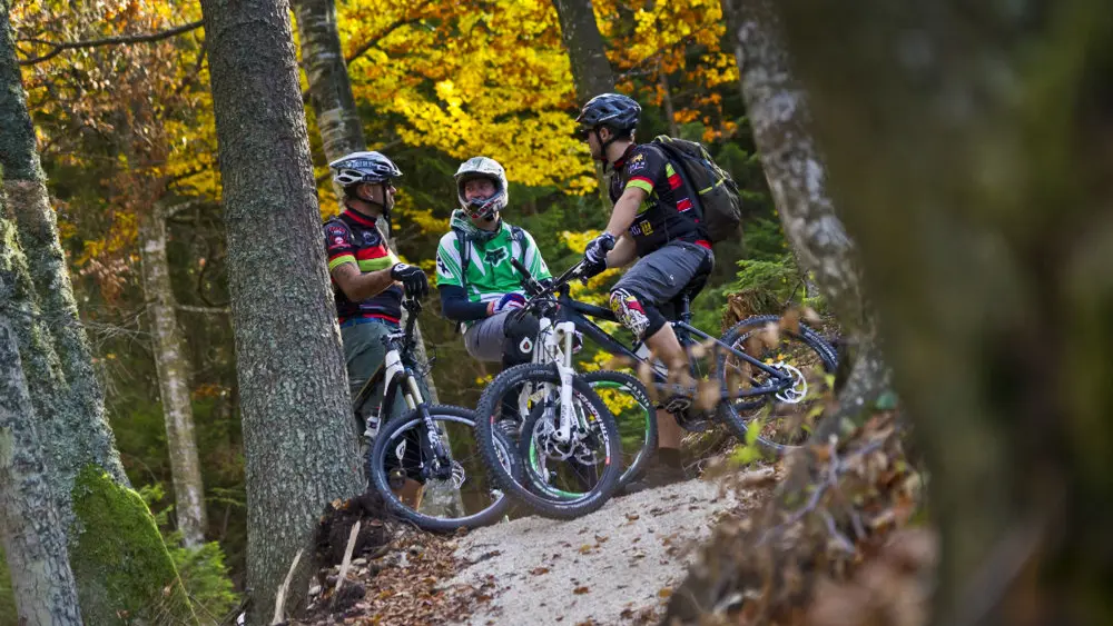 Mountainbiker auf dem Flow Country Trail Petzen