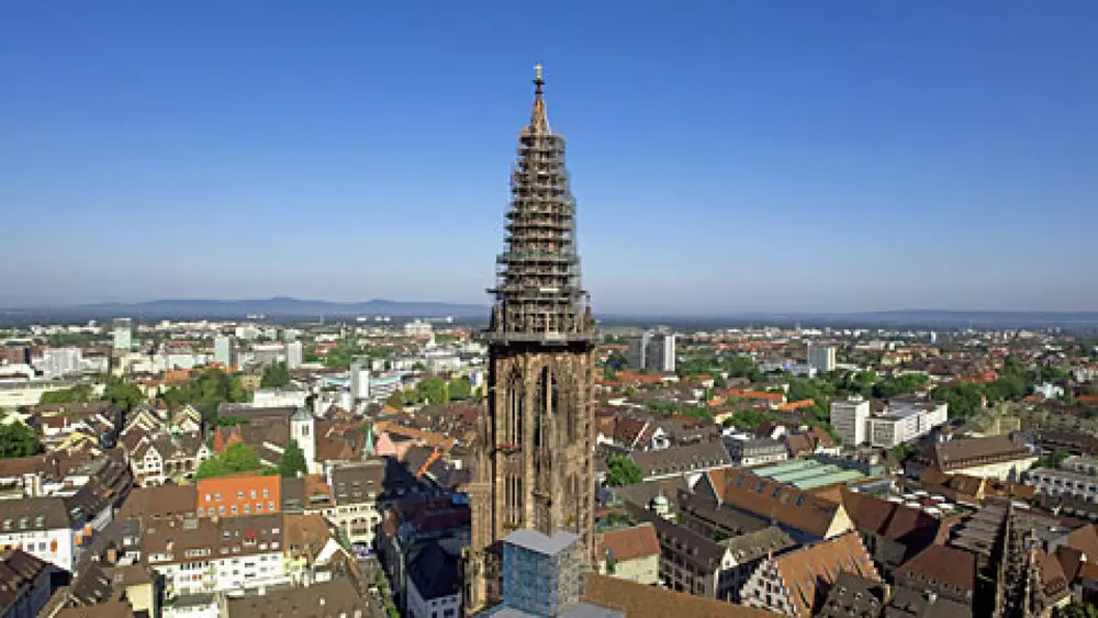 Der durchbrochene Turm des Freiburger Münsters