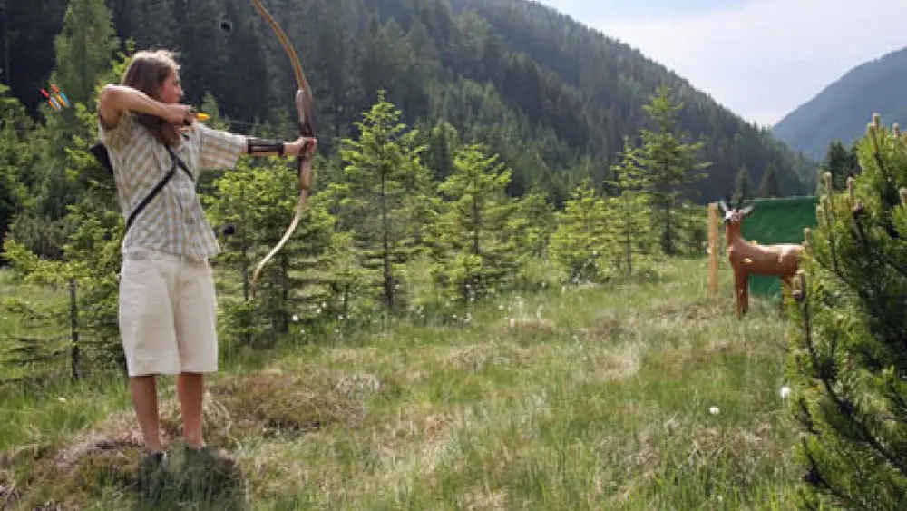 3D-Bogenschießen auf eine Rehattrape in Ramsau am Dachstein