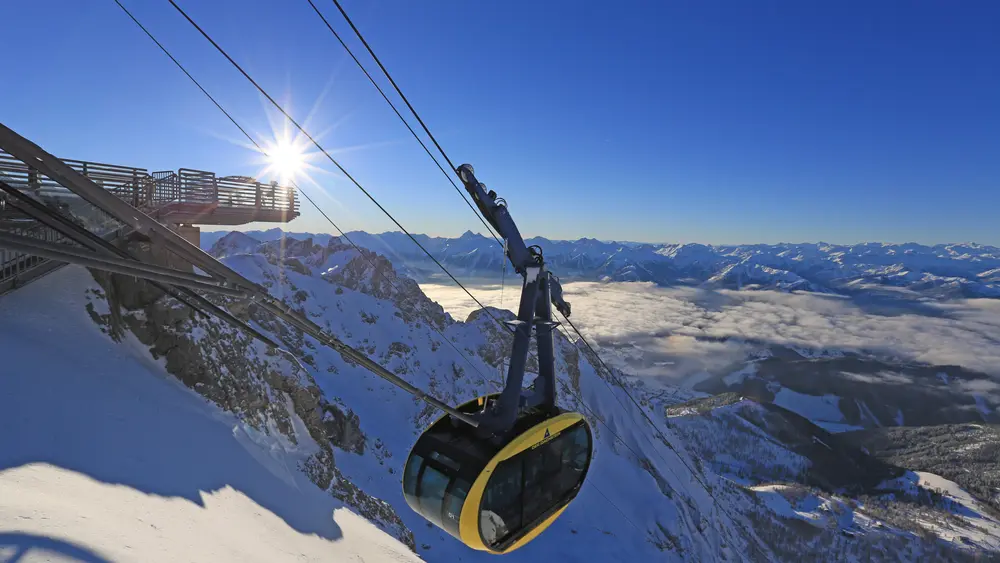 Dachstein Bahn mit Sky Walk