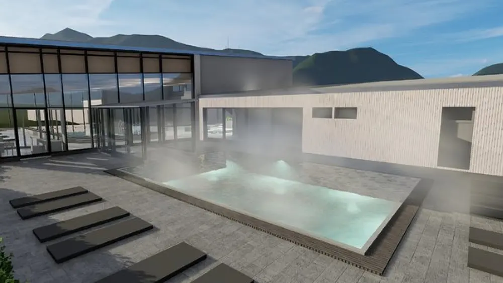 Mit Blick auf die Chiemgauer Alpen kann man das 32 Grad warme Wasser im Außenbecken genießen.