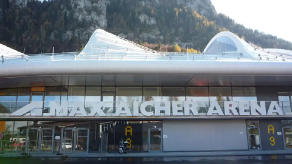 Eisschnelllaufhalle Max Aicher Arena