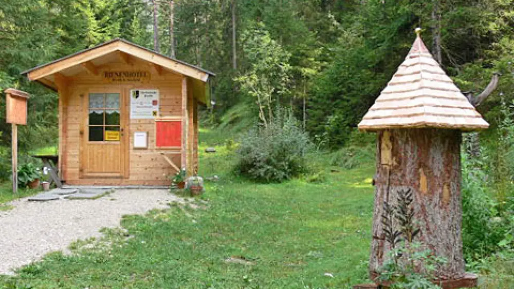 Das Bienenhotel beim Bienenlehrpfad in Reith bei Seefeld