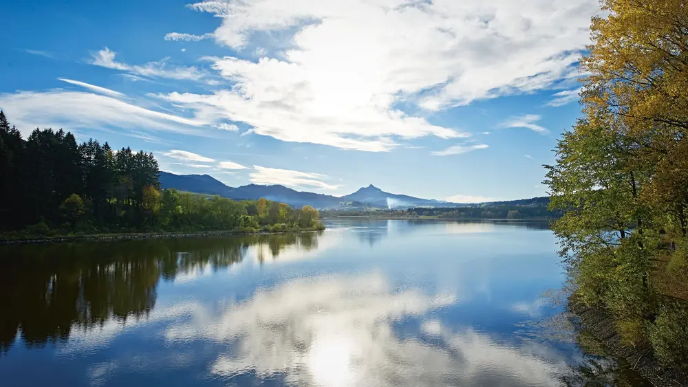 Grüntensee mit Blick auf den Grünten