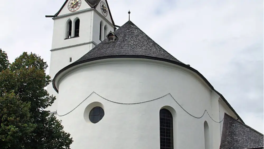 Außenansicht der Pfarrkirche Leogang