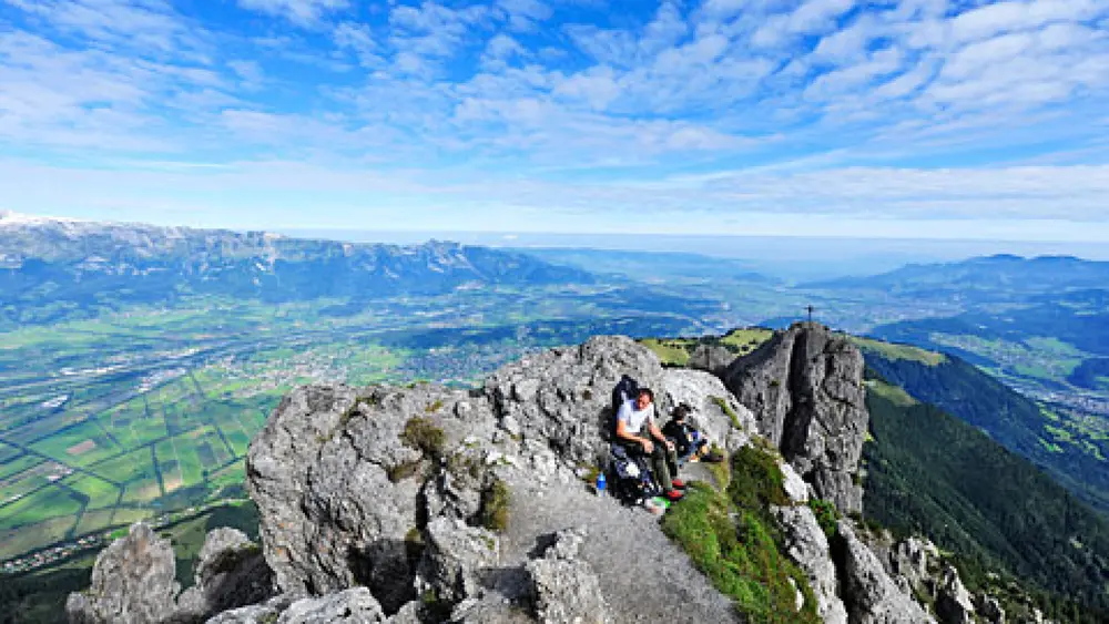 Wanderer auf den Drei Schwestern in Liechtenstein
