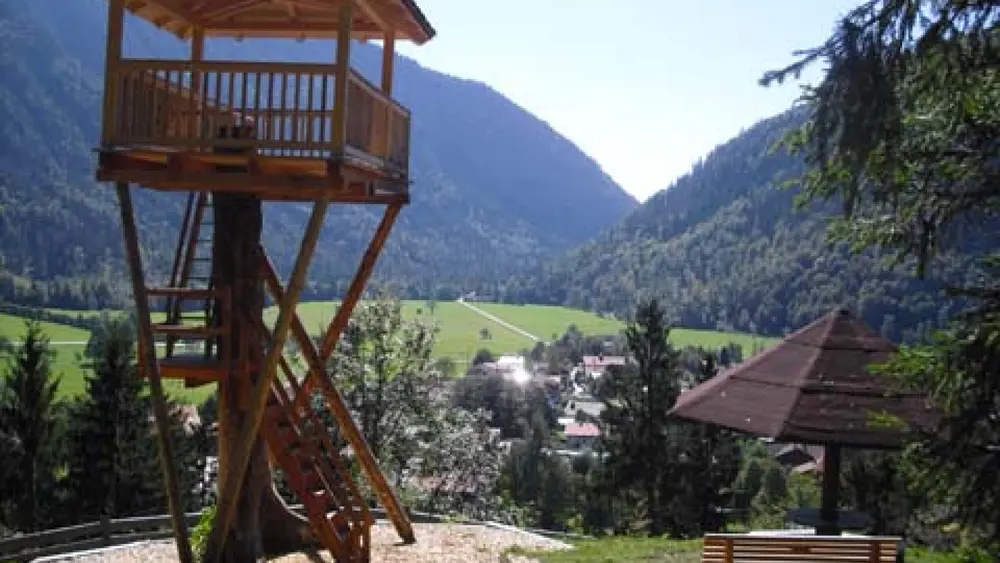 Aussichtsturm am Wendelstein-Männlein-Weg in Bayrischzell