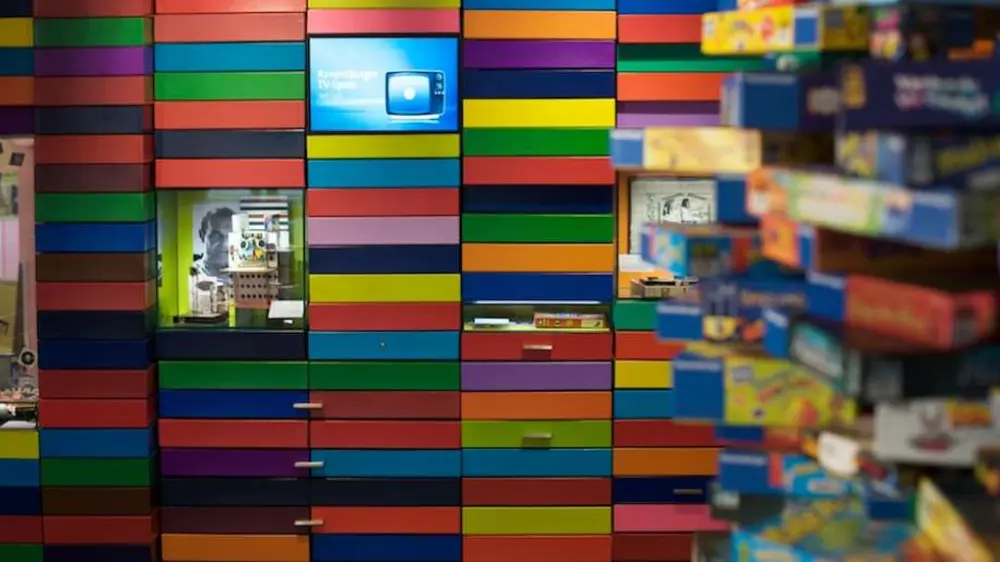 Blick auf Spielesammlung im Ersten Obergeschoss