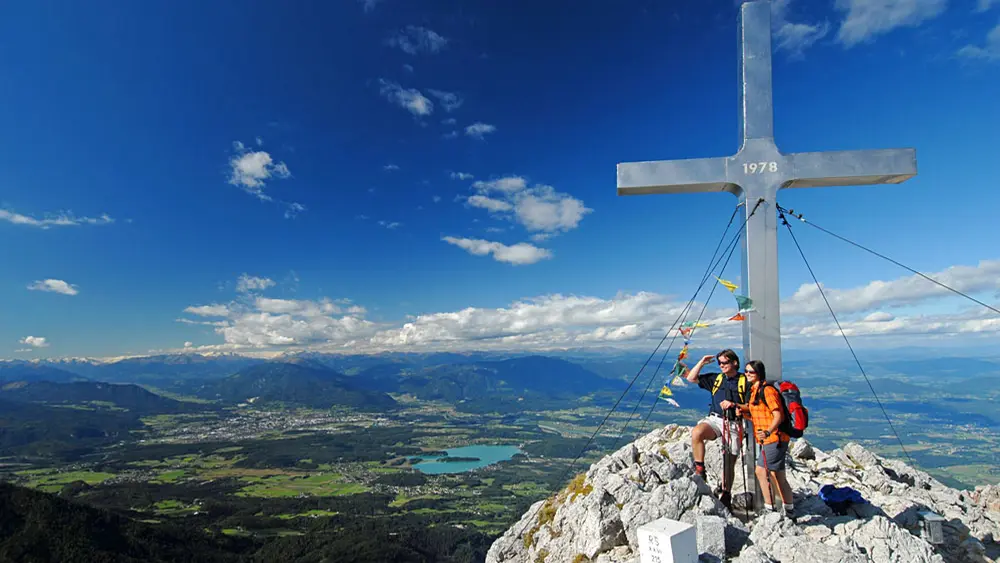 Gipfelkreuz des Mittagskogels