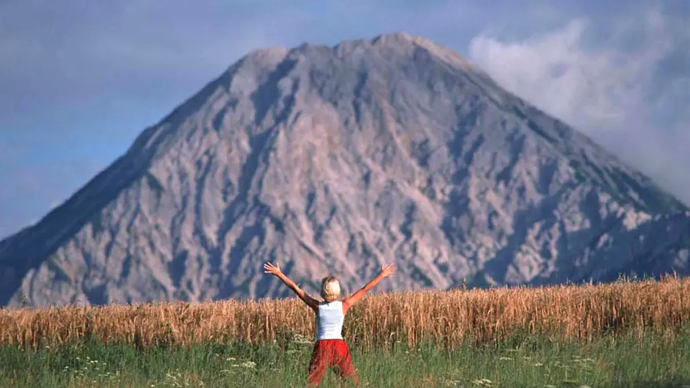 Charakteristisch pyramidenförmig: Der Mittagskogel