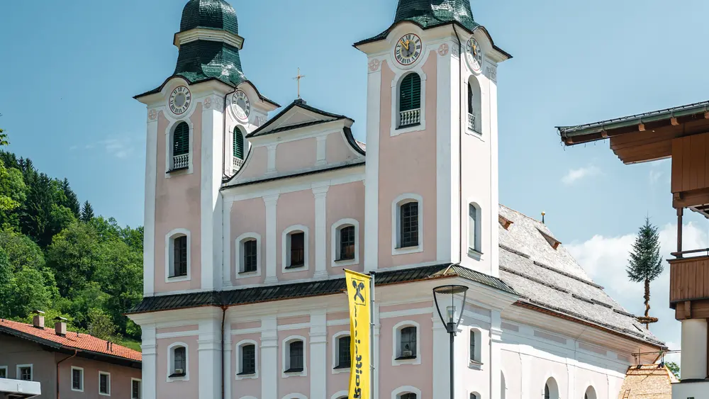 Pfarrkirche Maria Himmelfahrt in Brixen im Thale
