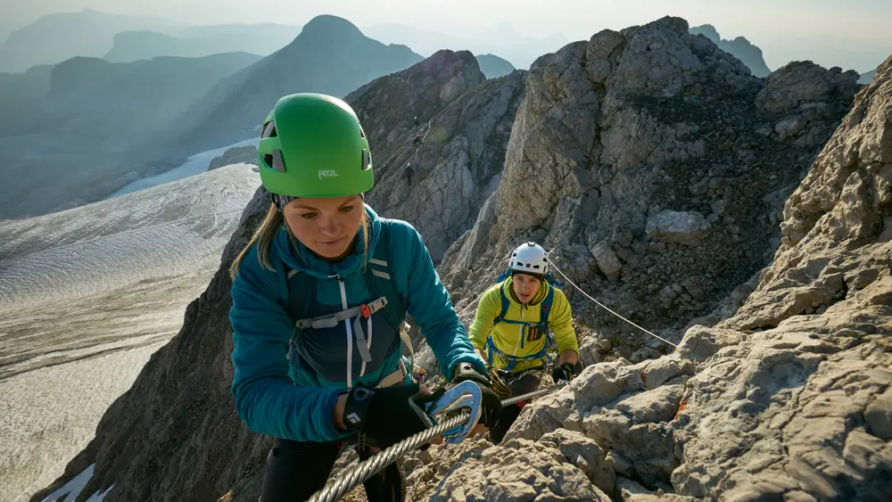 Klettersteiggeher am Dachstein