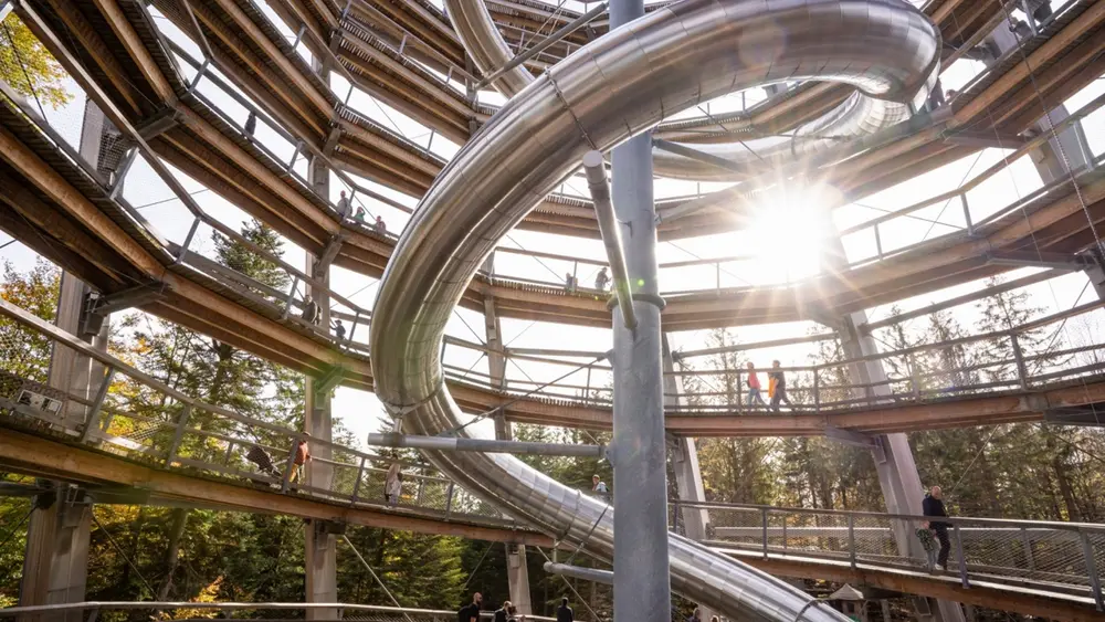 Rutsche vom Aussichtsturm