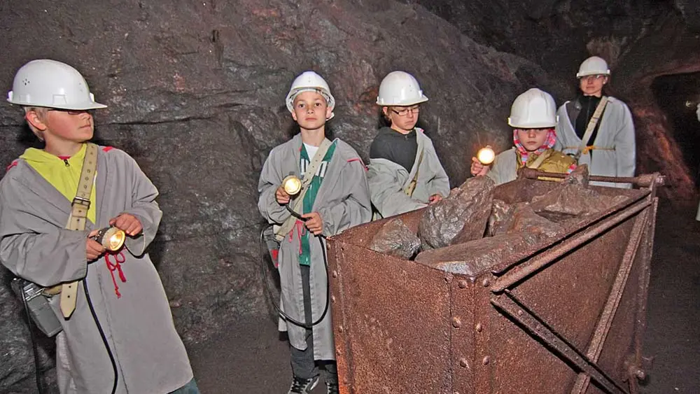 Führung im Besucherbergwerk Gleissinger Fels