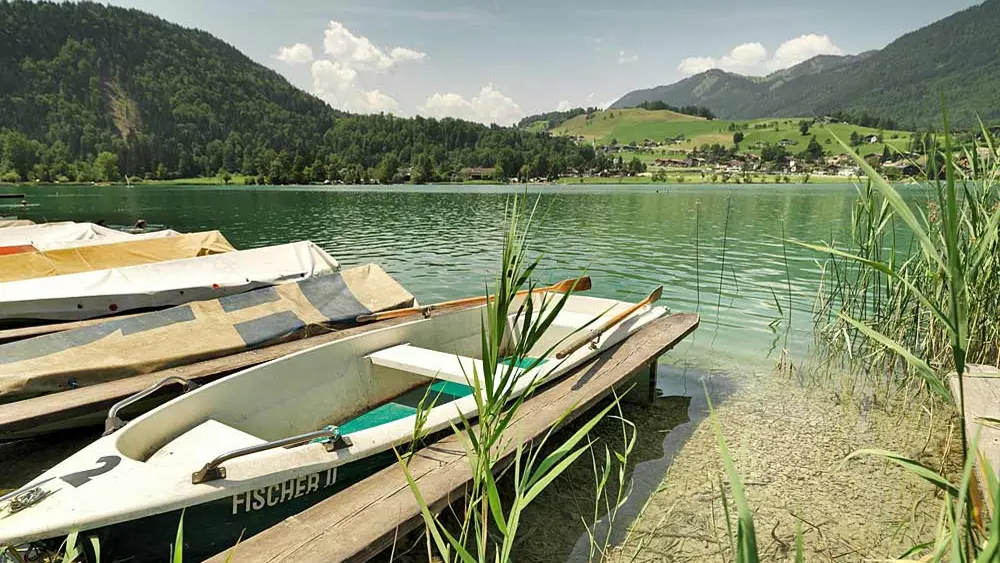Ruderboote am Thiersee