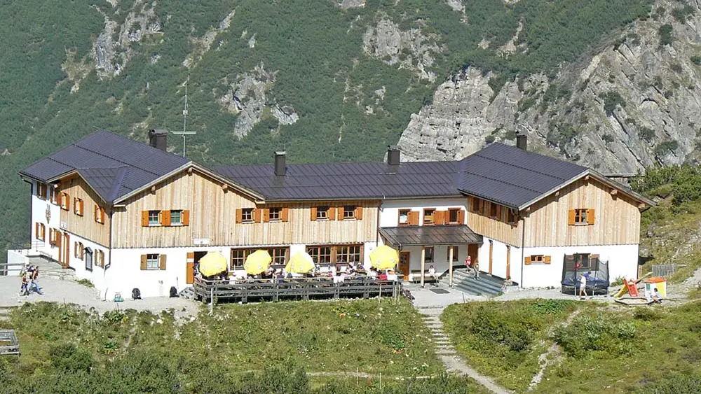 Hanauer Hütte beim Hanauer Klettersteig
