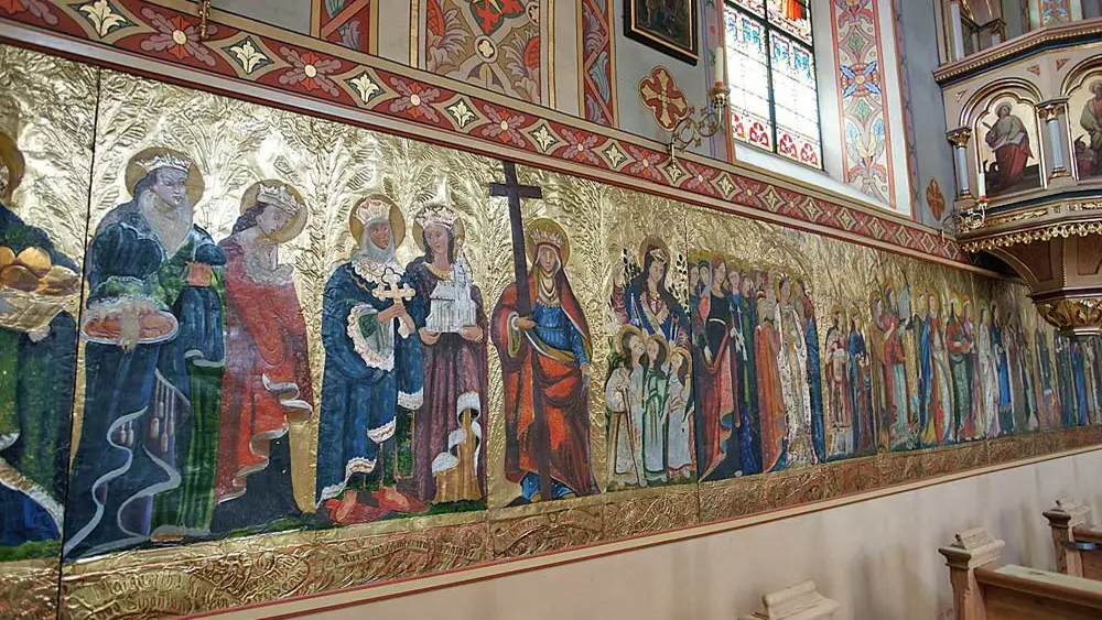 Heiligenrelief aus Messingblech in der Pfarrkirche Hl. Martin in Häselgehr