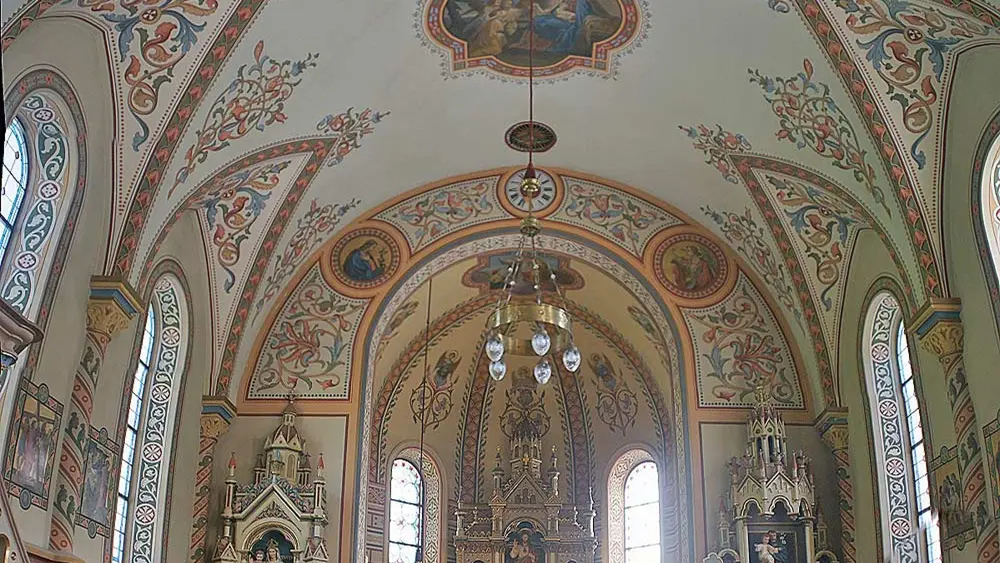 Innenansicht von St. Wolfgang in Schattwald