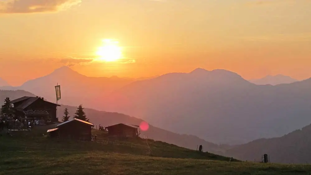 Sonnenuntergang am Skulpturenpark