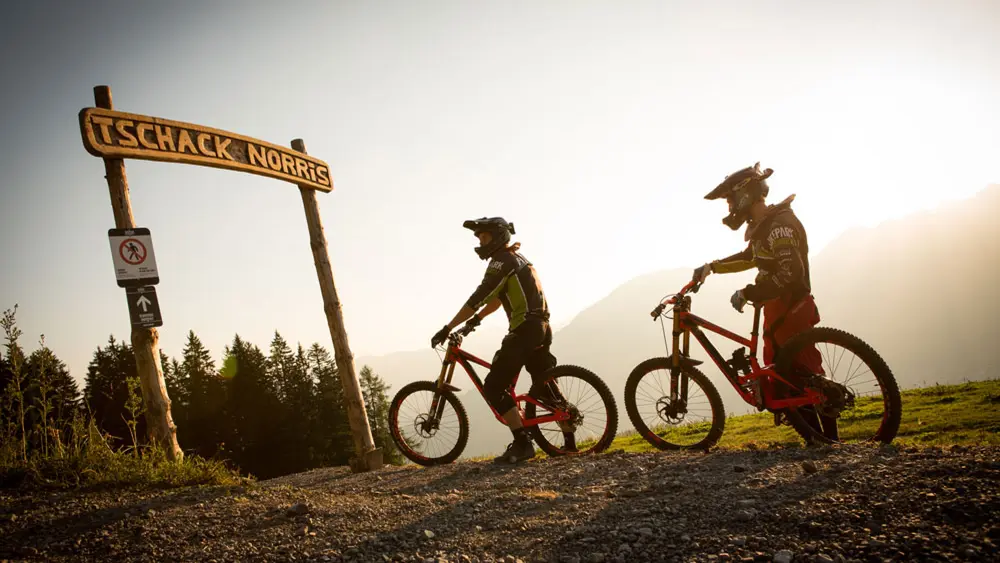 Downhillstrecke Tschack Norris im Bikepark Brandnertal