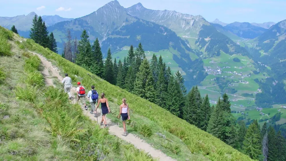 Wandern entlang des Walserwegs