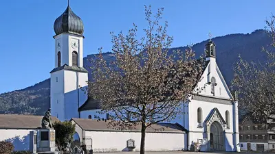 Pfarrkirche St. Petrus und Paulus