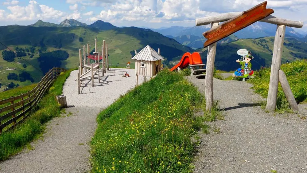 Spielplatz am Montelino's Erlebnisweg in Saalbach-Hinterglemm