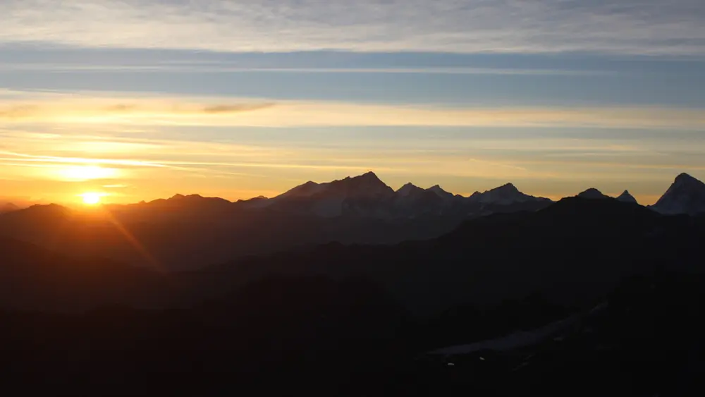 Sonnenaufgang in den Alpen