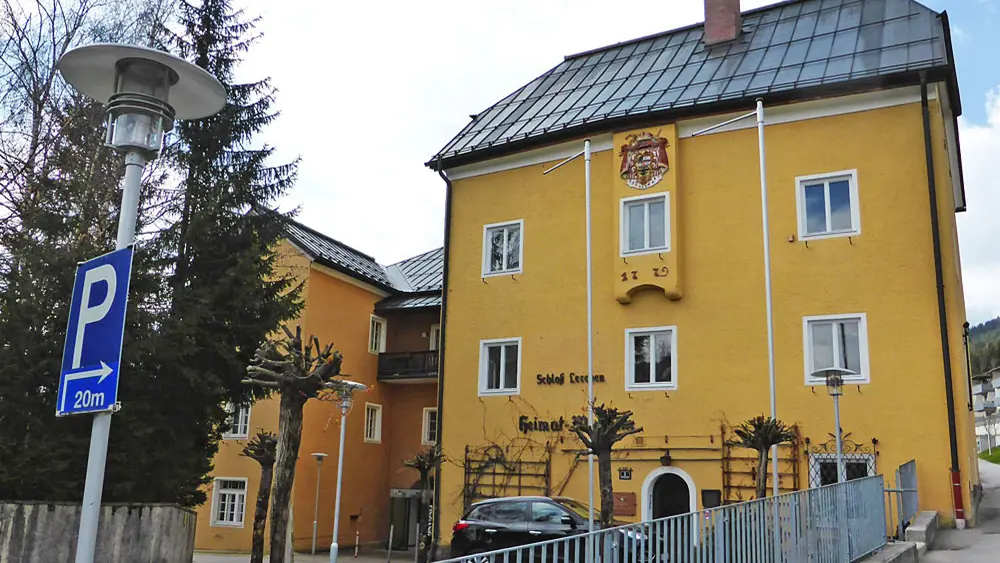 Außenansicht des Museums Schloss Lerchen in Radstadt