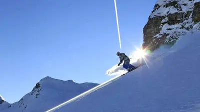 Freerider bei der Abfahrt in Flaine
