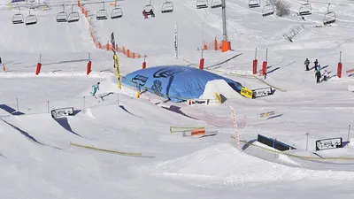 Snowpark La Plagne mit Big Airbag