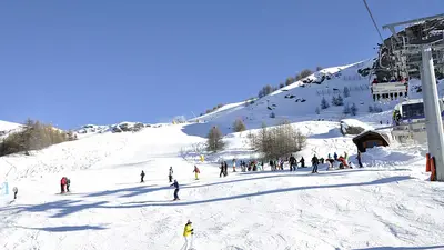 Skifahrer in Via Lattea